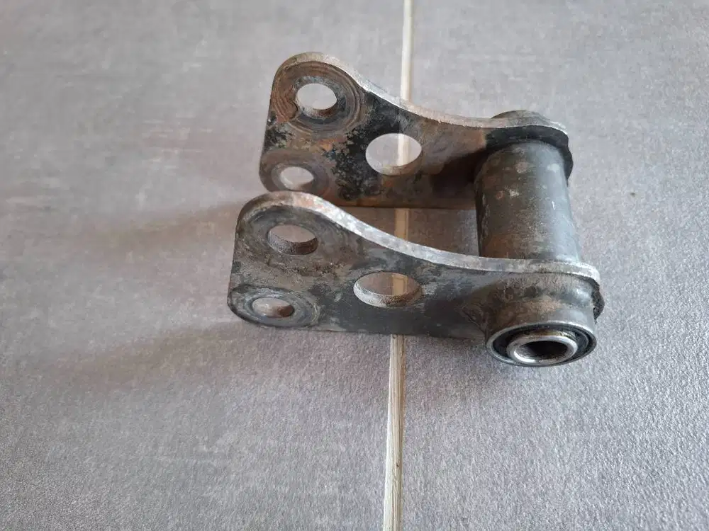 Segitiga Unitrack Original Yamaha Scorpio Z 225 2004