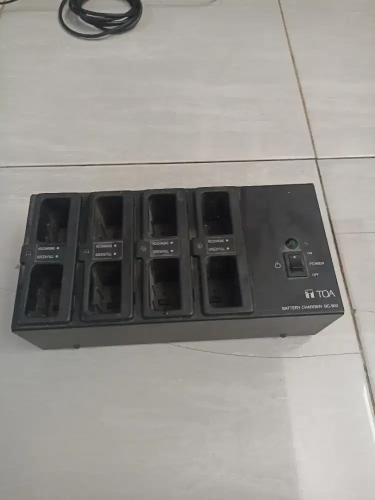 UNIT TOA Battery Charger BC-900 KONDISI SEKEN / BEKAS