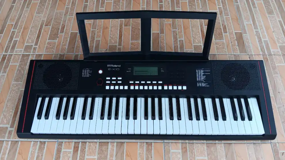 Keyboard Roland EX10
