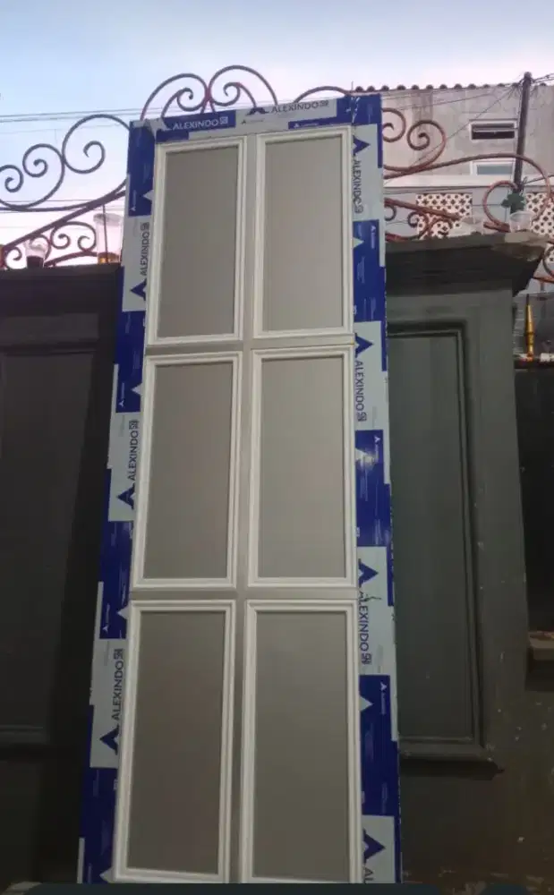 Jasa tukang kaca aluminium,dan partisi gipsum