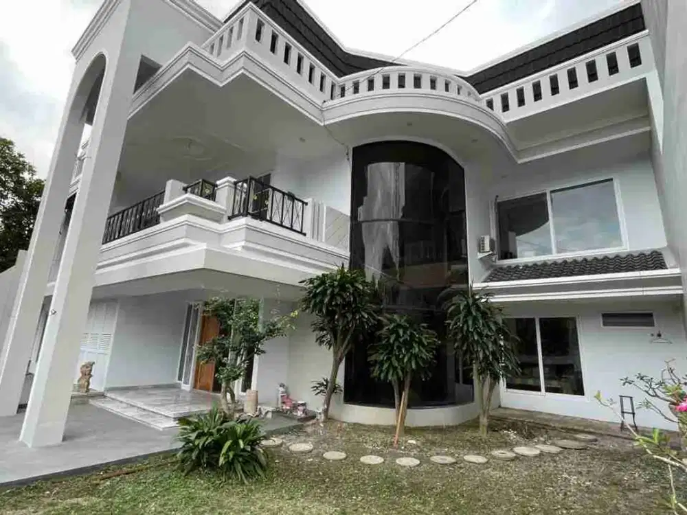 Dijual Rumah Mewah Modern di Gatot Subroto Tengah Denpasar Bali