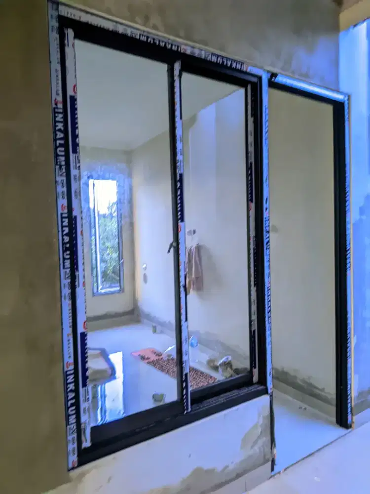 Jasa tukang kaca dan gipsum