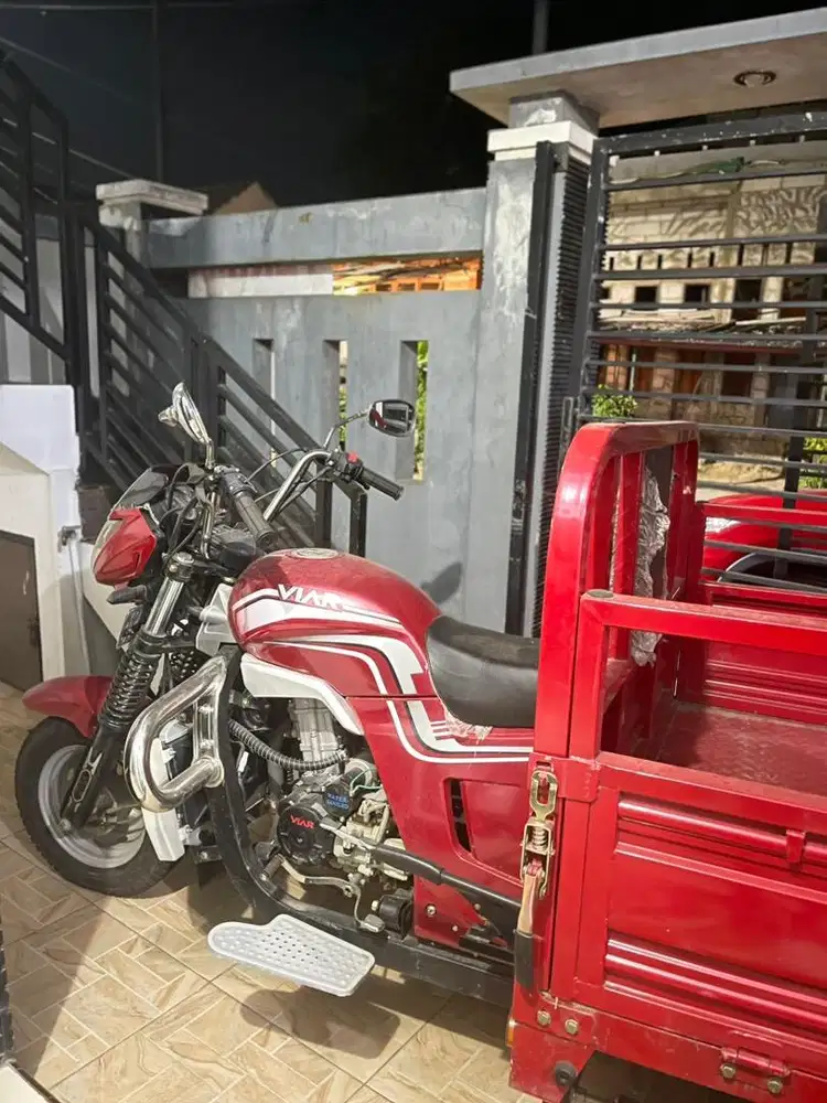 Viar Karya Roda 3 Merah