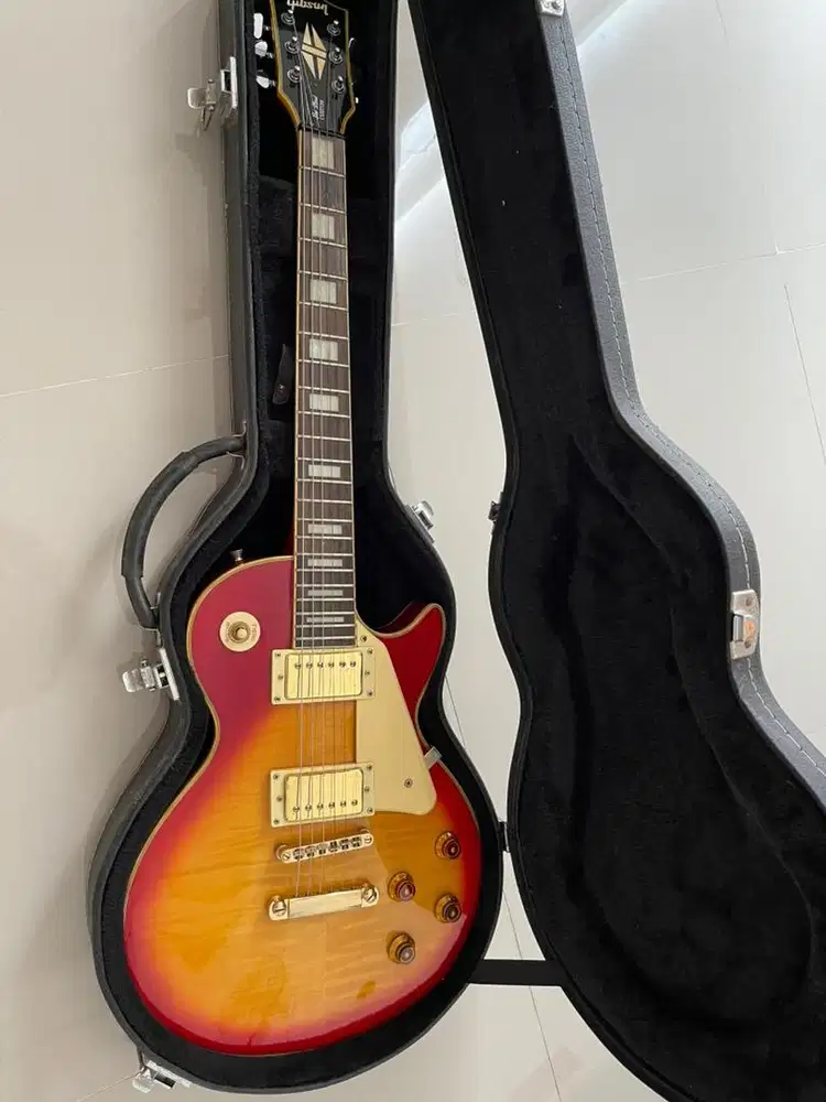 Dijual Gitar Gibson Les Paul Custom