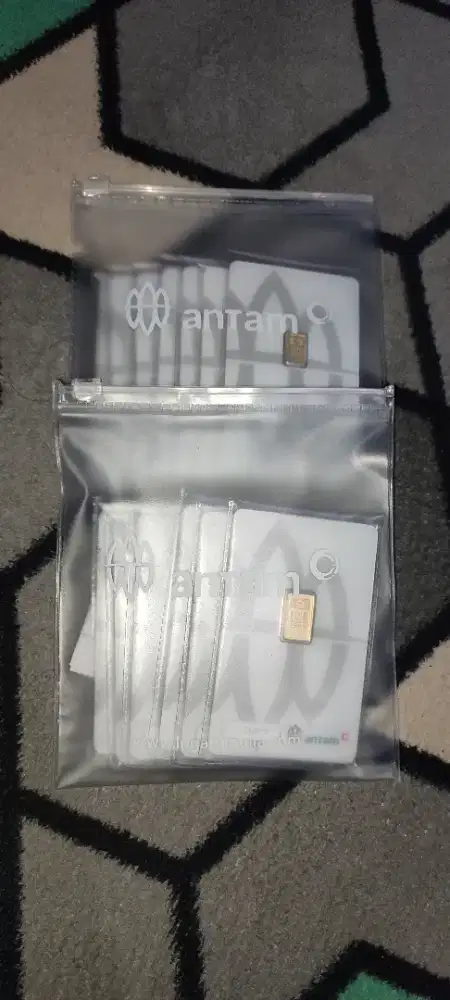 Emas antam/logam mulia