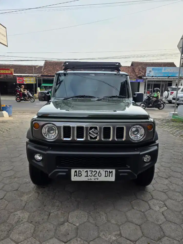 Suzuki jimny 4x4 5 pintu manual tahun 2024