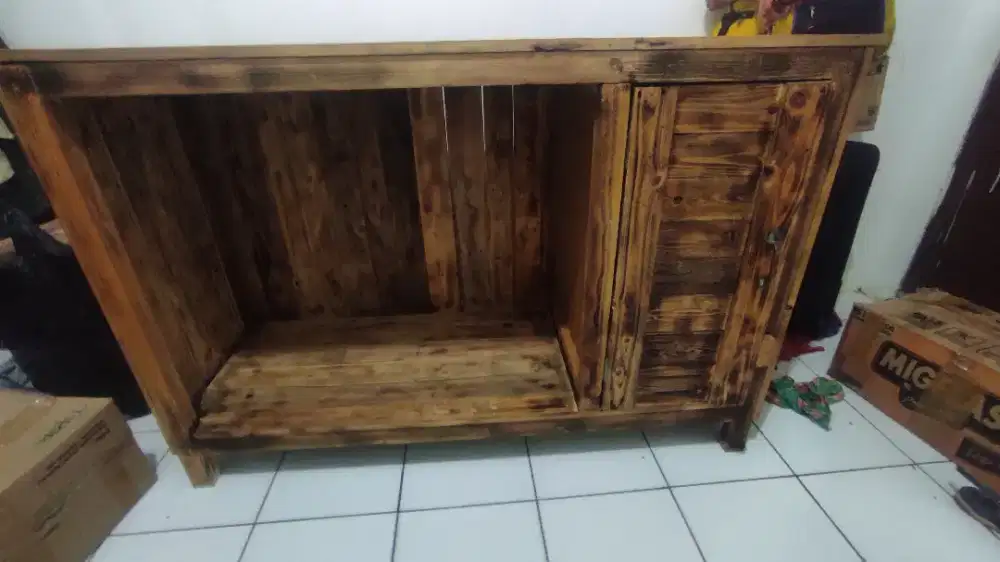 Meja kayu bahan jati Belanda