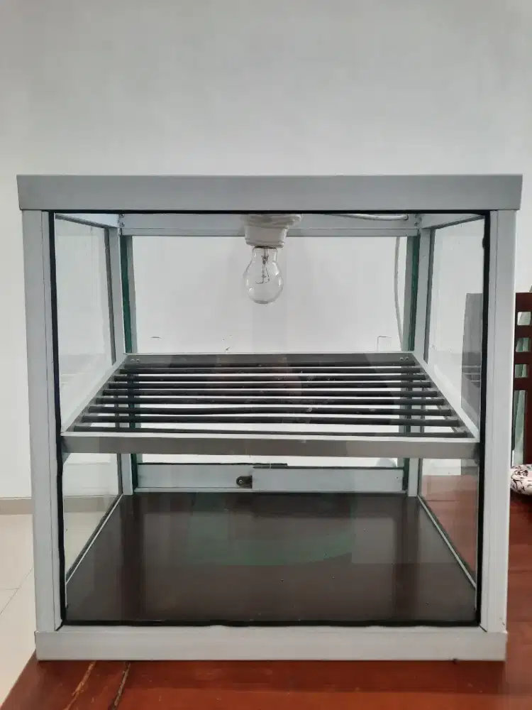 Etalase Penghangat Ayam Goreng