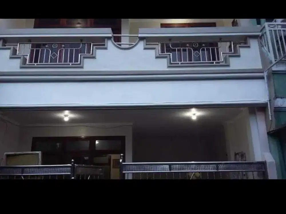 RUMAH 2 LANTAI MURAH DEKAT GRAND HARVEST KEBRAON SURABAYA