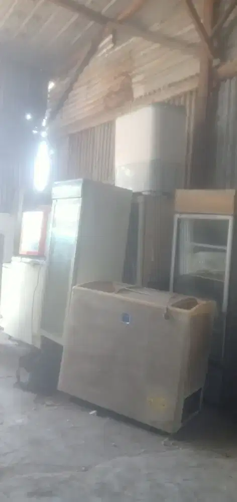 Di cari dan dibeli barang bekas seperti elektronik fleser