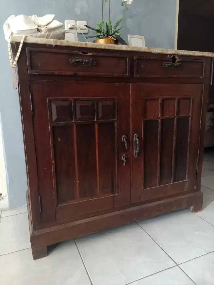 Meja lemari jati kuno asli