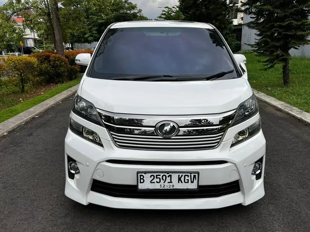 HARGA CASH Toyota Vellfire Z Golden Eyes Tahun 2013/2014