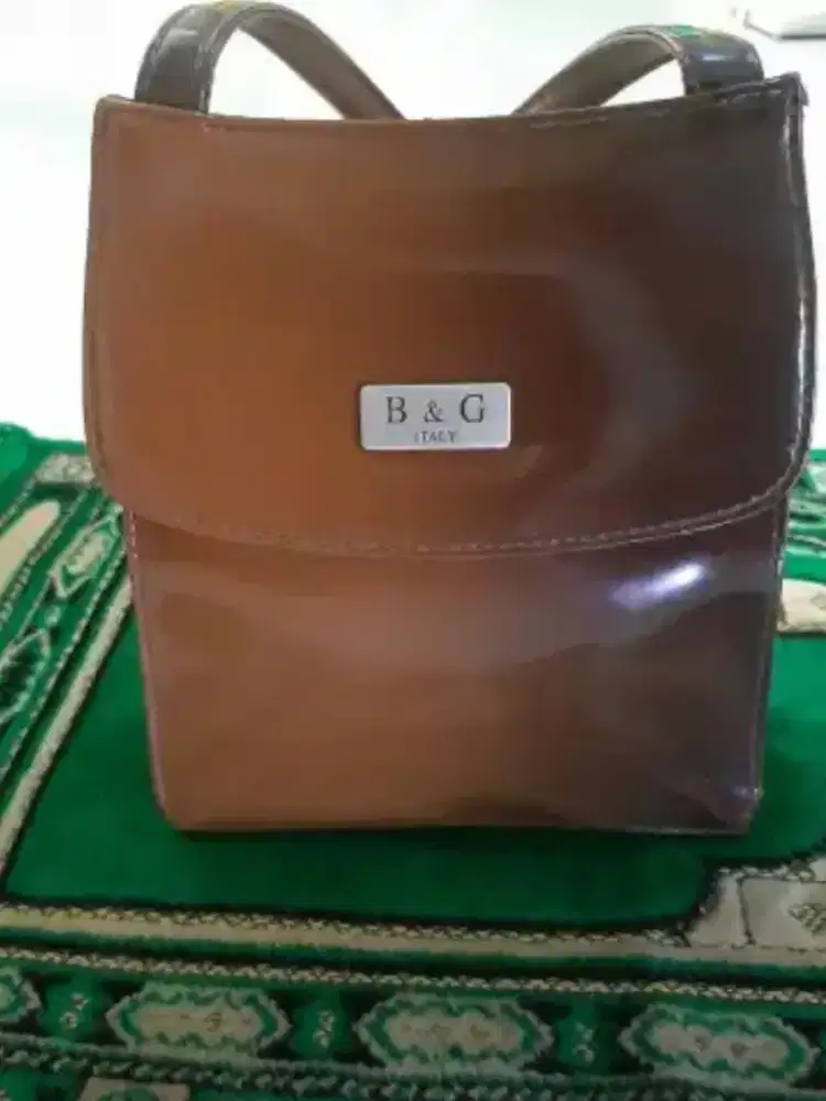 Tas Murah Asli kulit dari Italy B&G kondisi Baru Fashion small bag