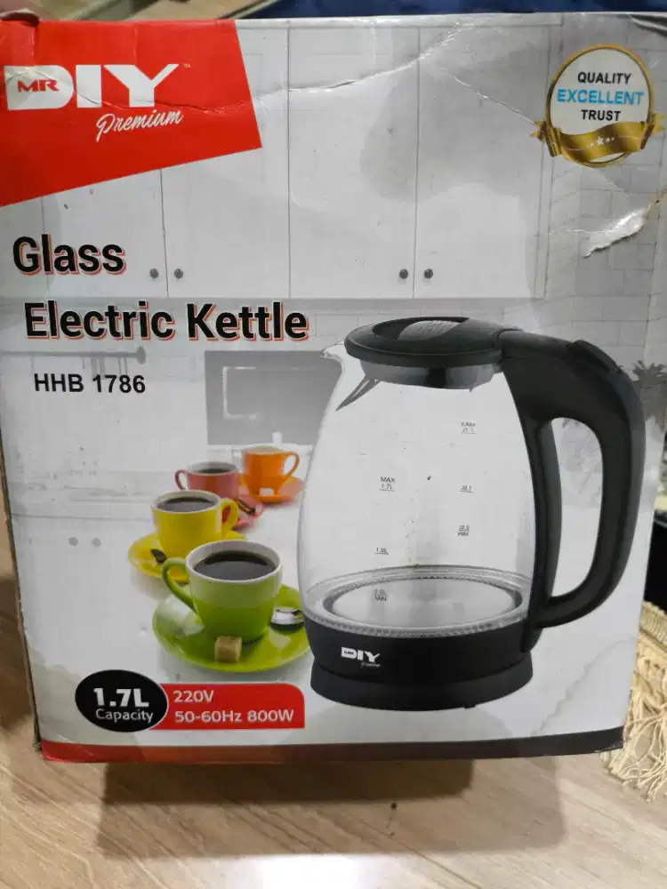 GLASS ELECTRIC KETTLE  1, 7 LITER