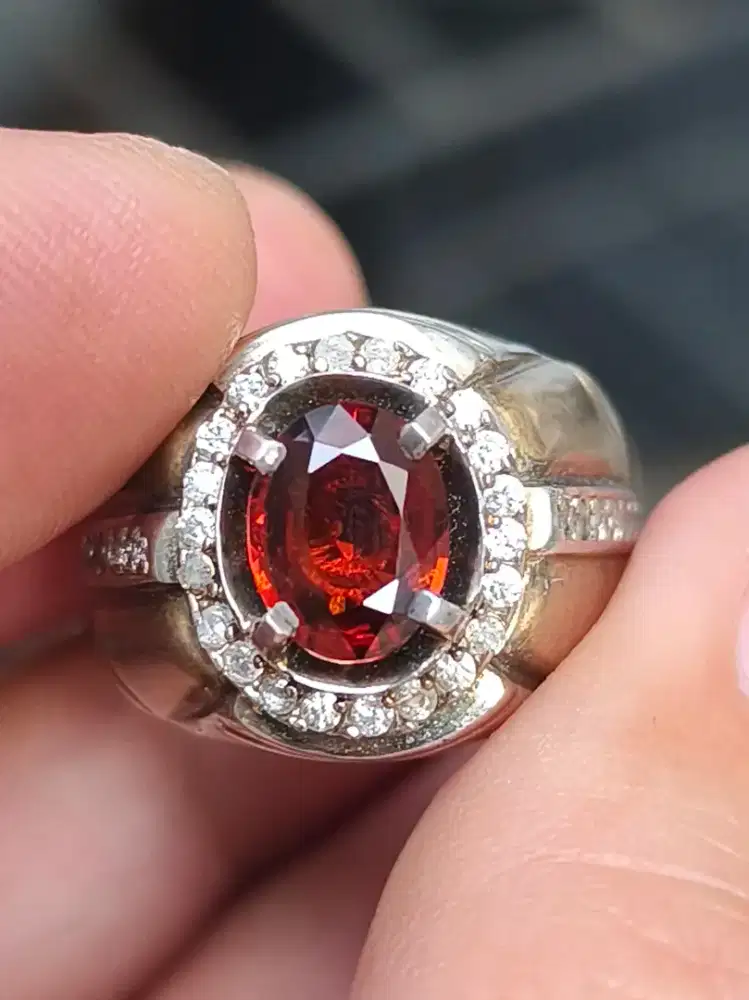 Batu Garnet almandine 1.95 crat ring perak memo MRI top quality
