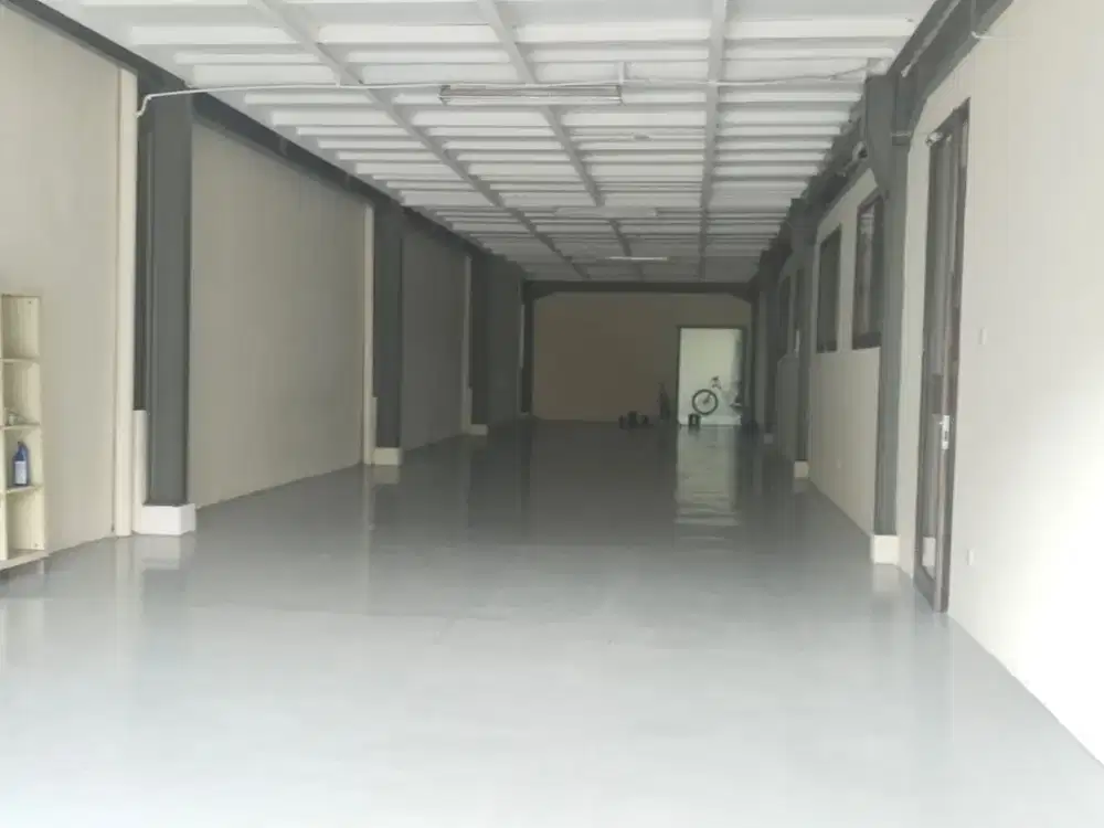 JUAL CEPAT GUDANG BERSIH BAGUS ADA KANTOR CAKEP BIZPARK 1 CIPUTRA DI BEKASI,