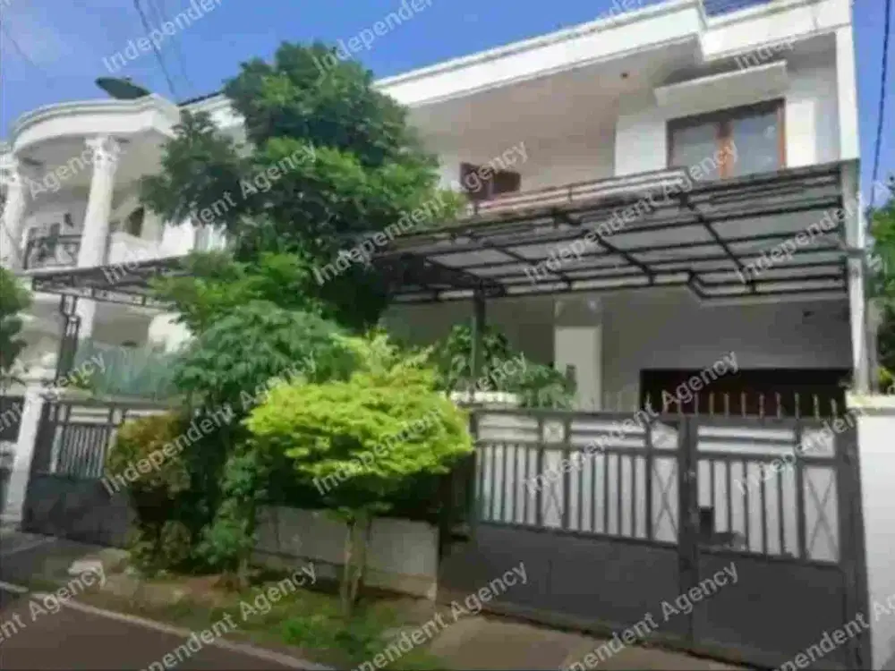 RUMAH MEGAH DI KOMPLEK BILLYMOON PONDOK KELAPA DUREN SAWIT
