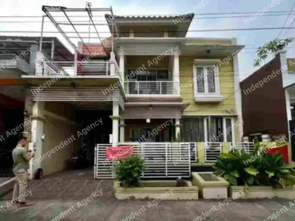 RUMAH SETRATEGIS DI GALAXY