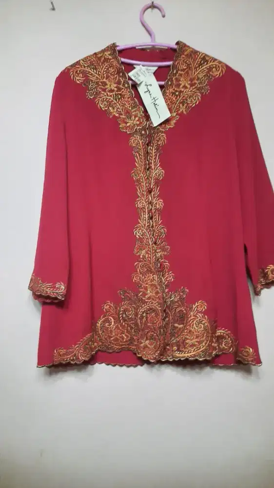 Kebaya Bordir Maroon