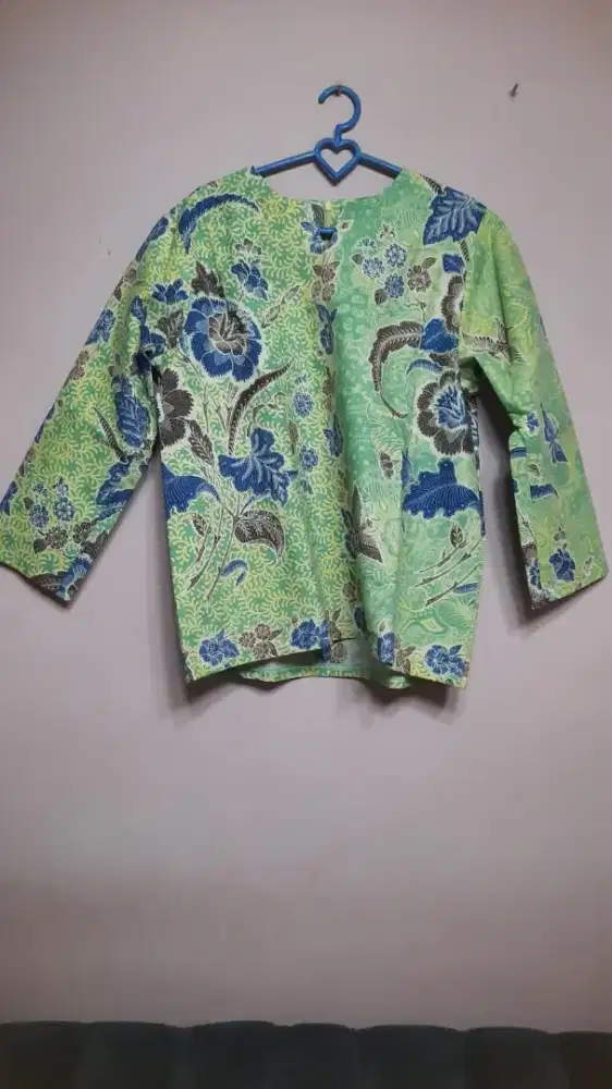 Blouse Batik Hijau Adem