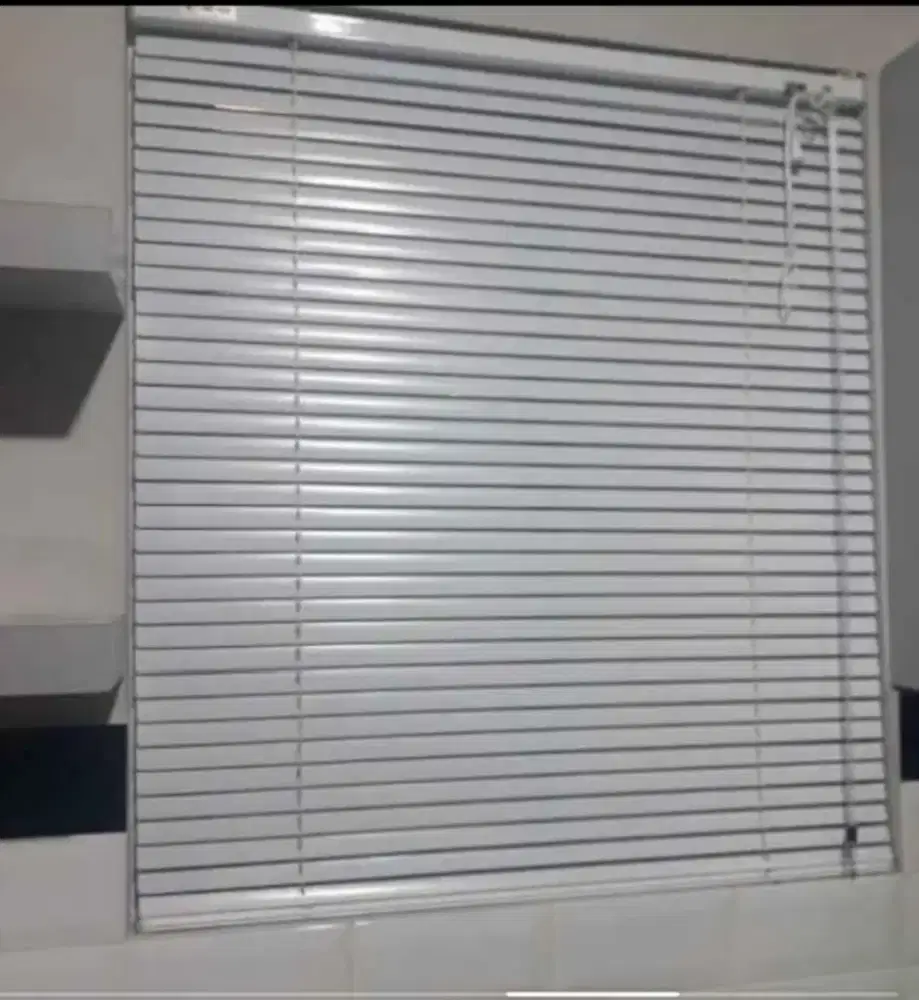 Venentian blind costum ukuran