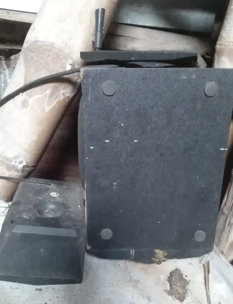 Speaker aktif merk advance