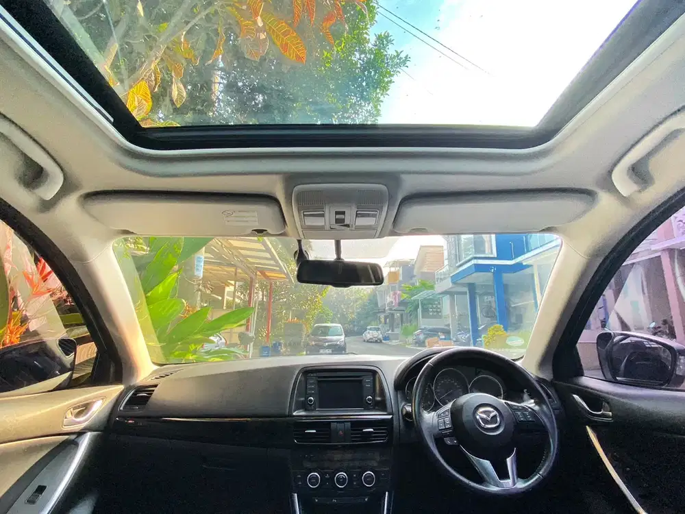 Mazda CX-5 Tipe Tertinggi Warna Putih 2013 Pemakaian Pribadi
