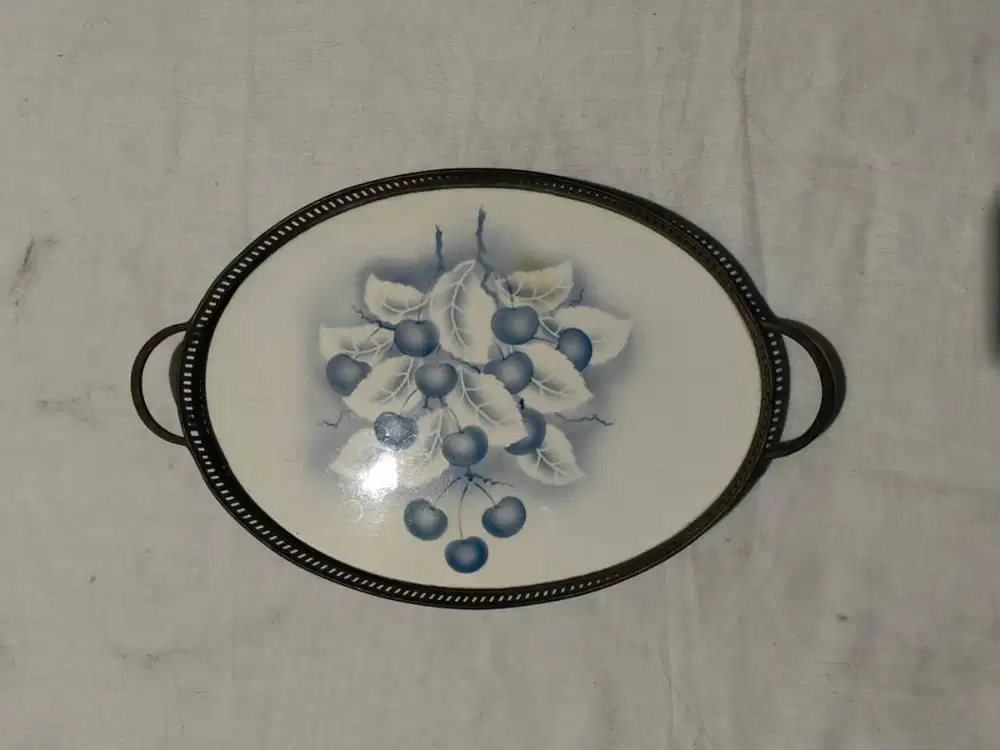 Nampan Antik Eropa Biru Putih