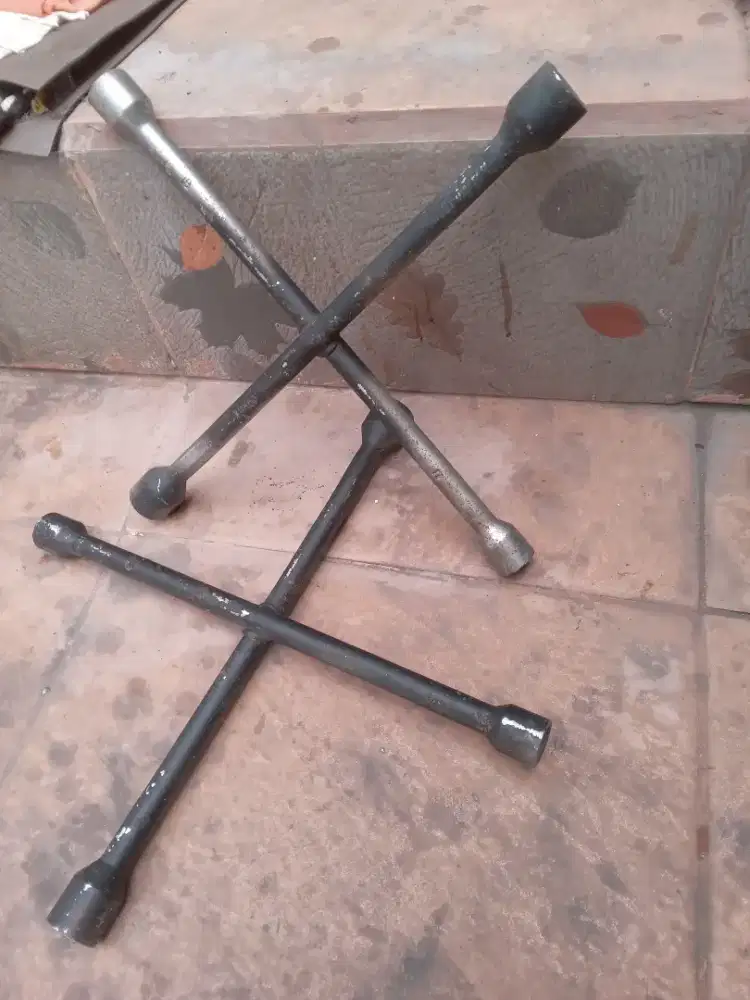 Jual kunci roda mobil dan kaca spion motor