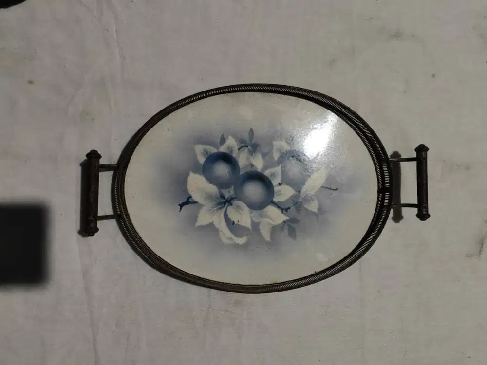 Nampan Porselen Eropa