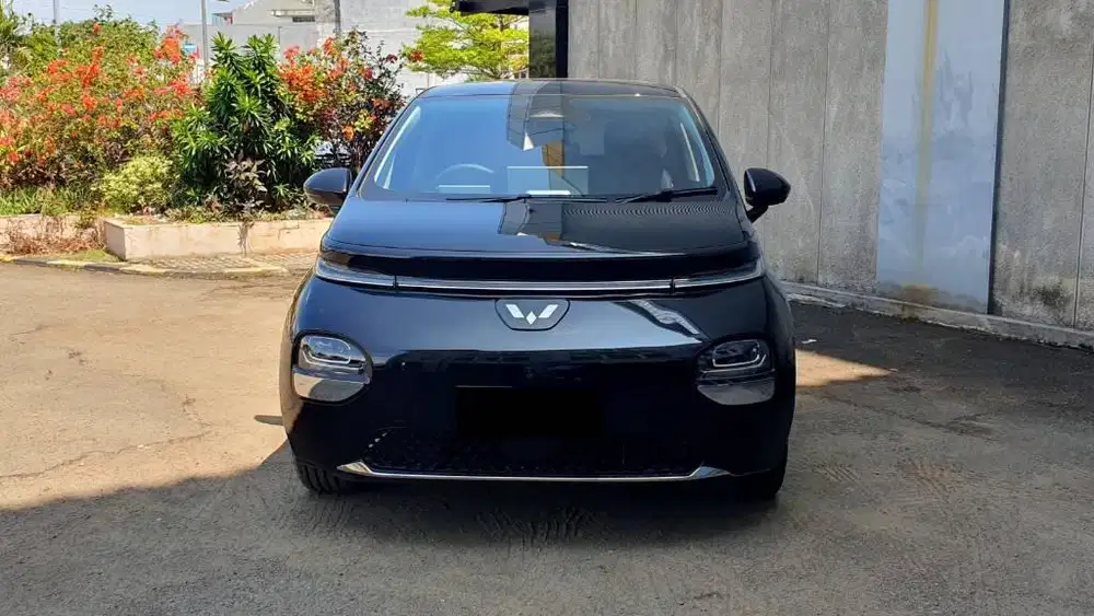 Wuling Cloud EV Pro AT Black 2024 Km.2rb tangan satu