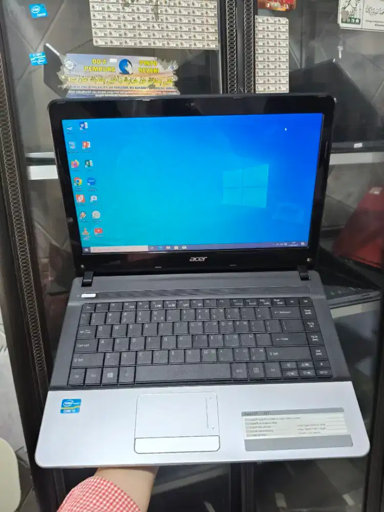 Acer E1-471, core i3, 4GB/128GB