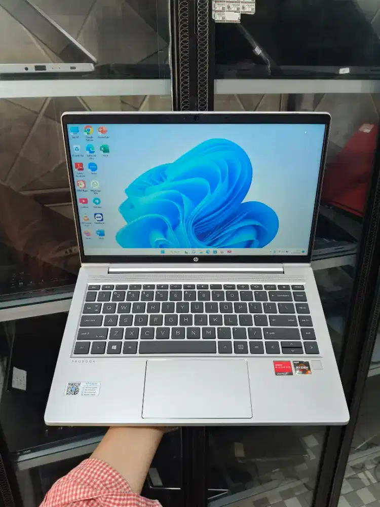 HP 445 G8 premium , Ryzen 5 5600U, 16gb/256gb