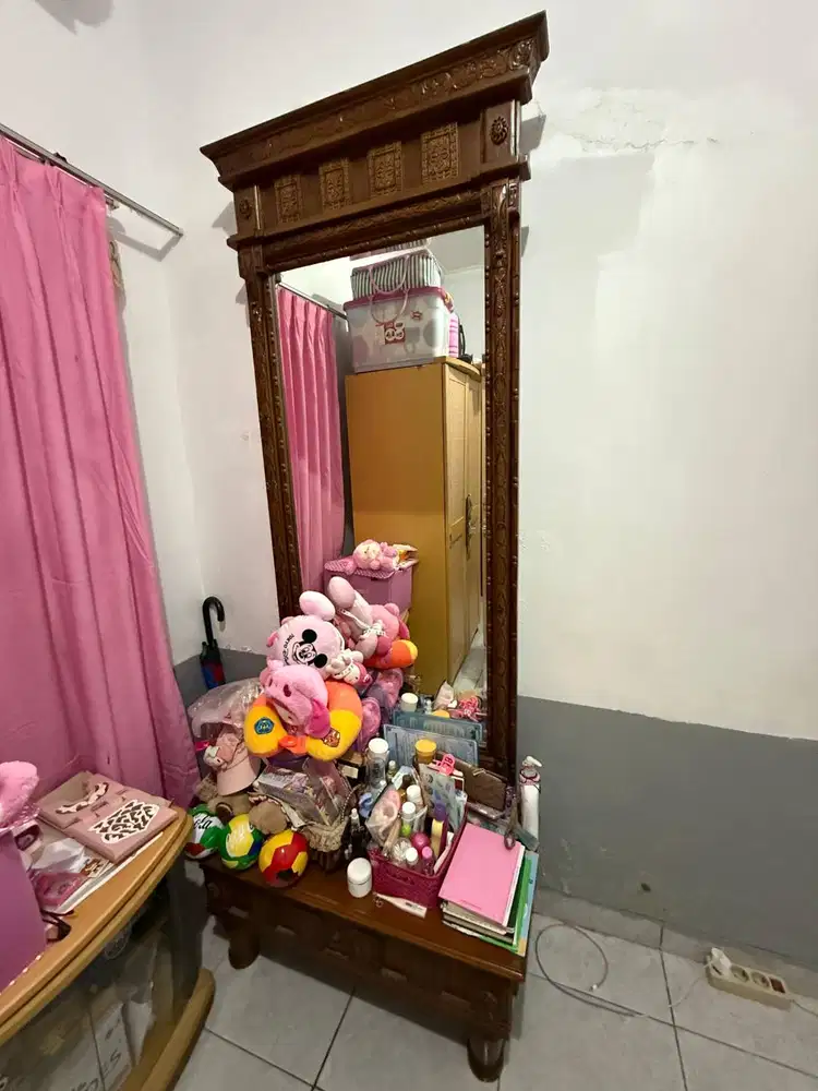 Dijual Meja Rias Jati