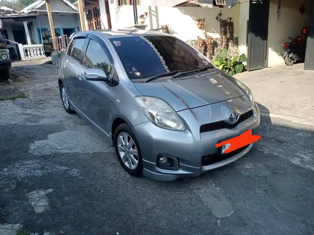 Dijual, Yaris 2013, km rendah, sangat terawat