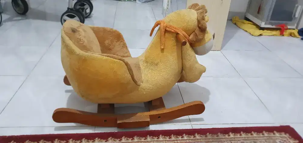 Mainan ayunan kayu Singa Bulu tebal dan lembut