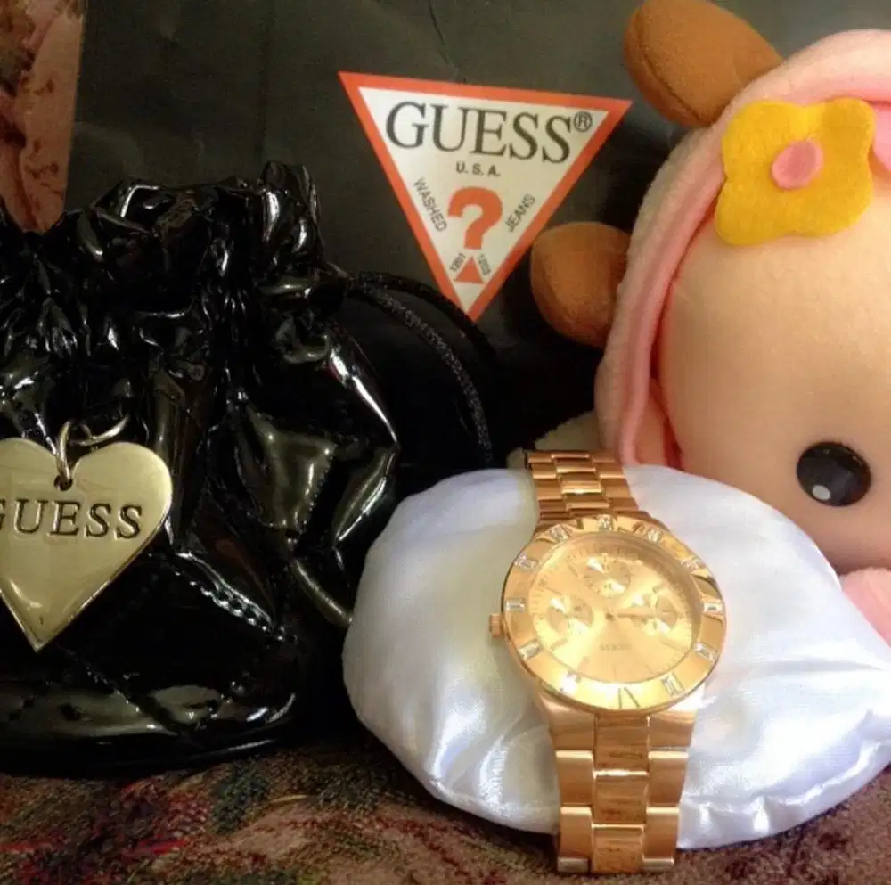 Jam tangan Merk Guess