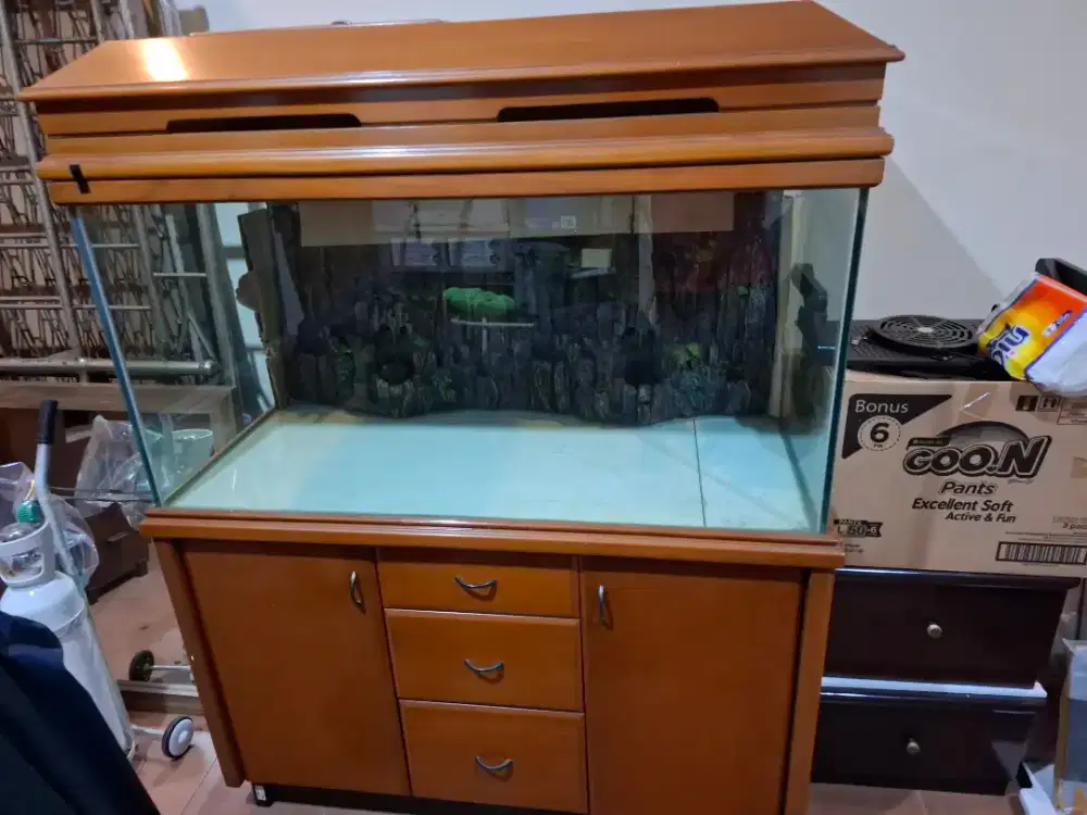 Akuarium Lemari Kayu