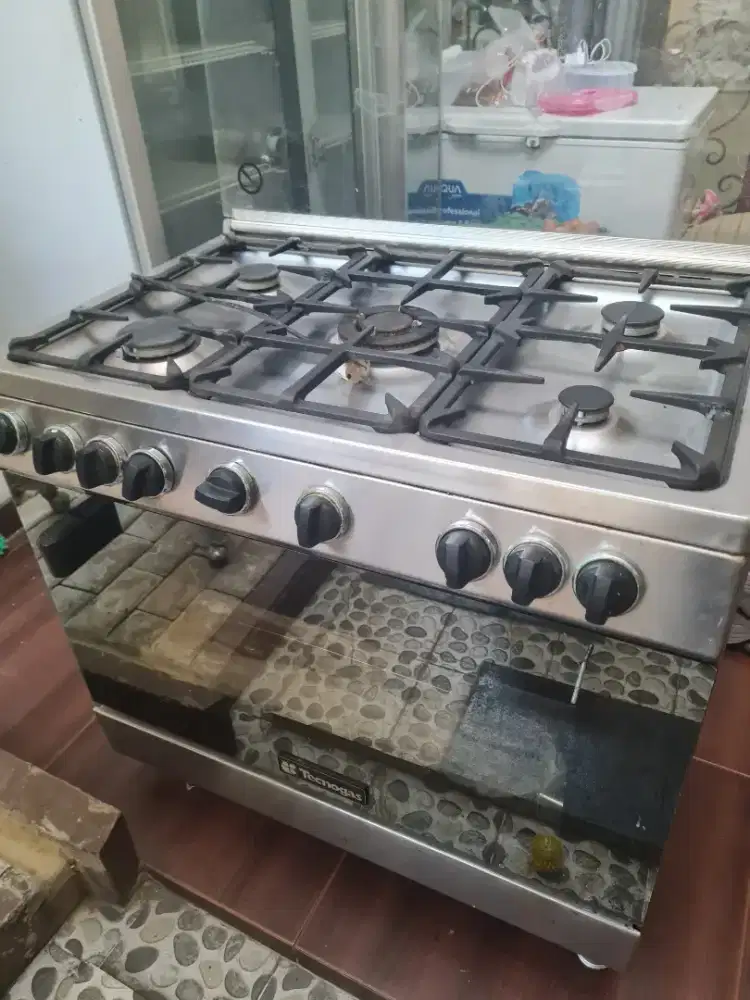 Kompor 5 tungku + oven tecnogas