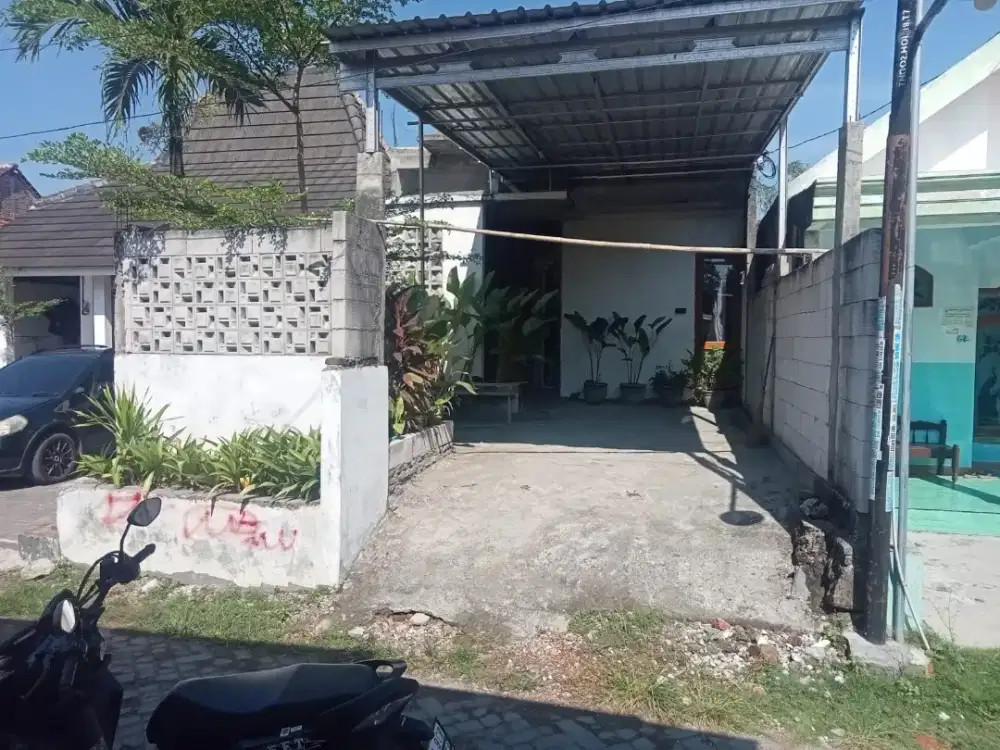 DISEWAKAN RUMAH
