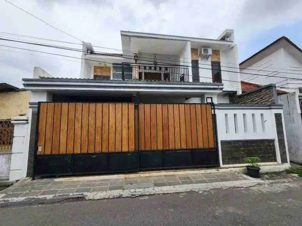 Rumah Bagus 2Lt Semi Furnish Dekat Solo Square Mall