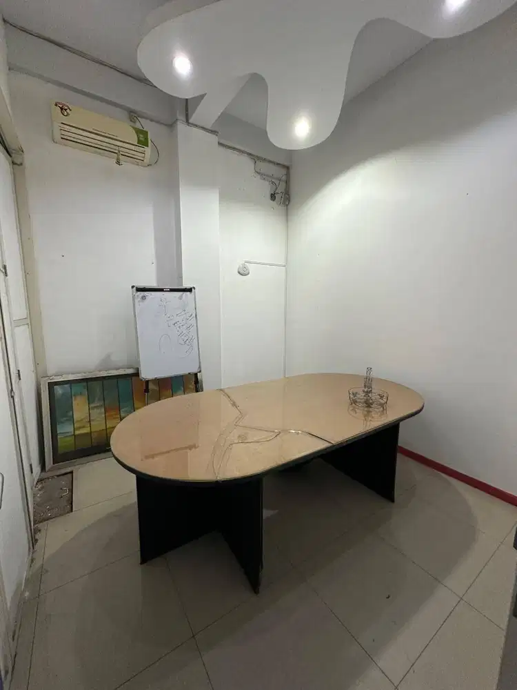 DIJUAL DISEWA RUKO ICON 21 MERR PARKIRAN LUAS SEMI FURNISH