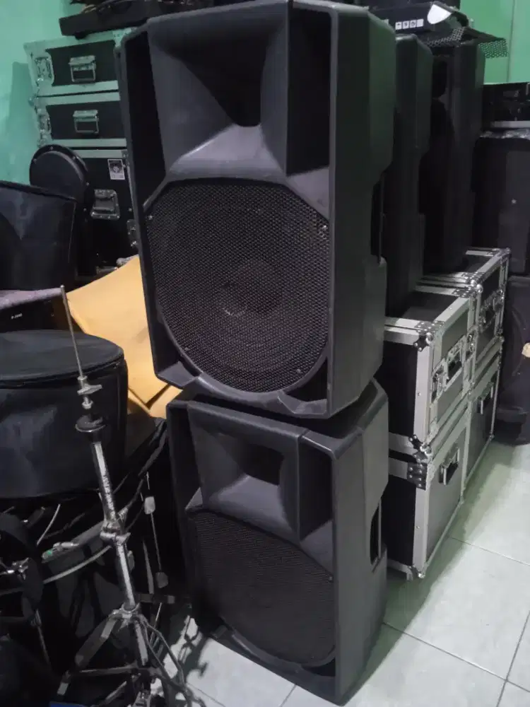 Speaker aktif 15 Community