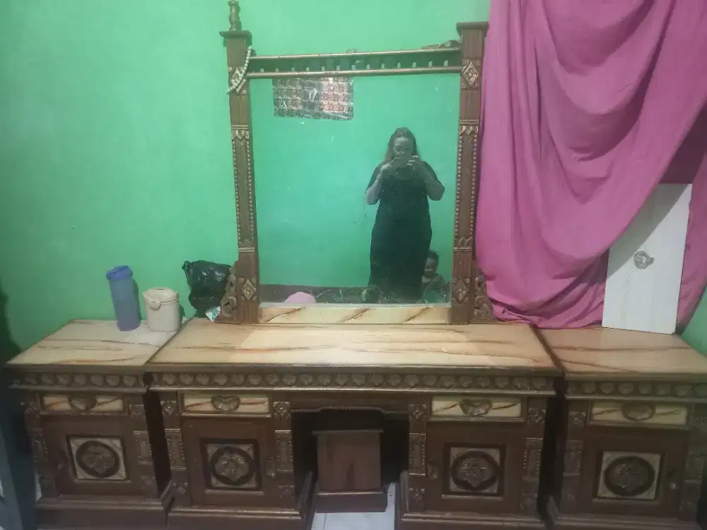 Dijual meja rias+nakas