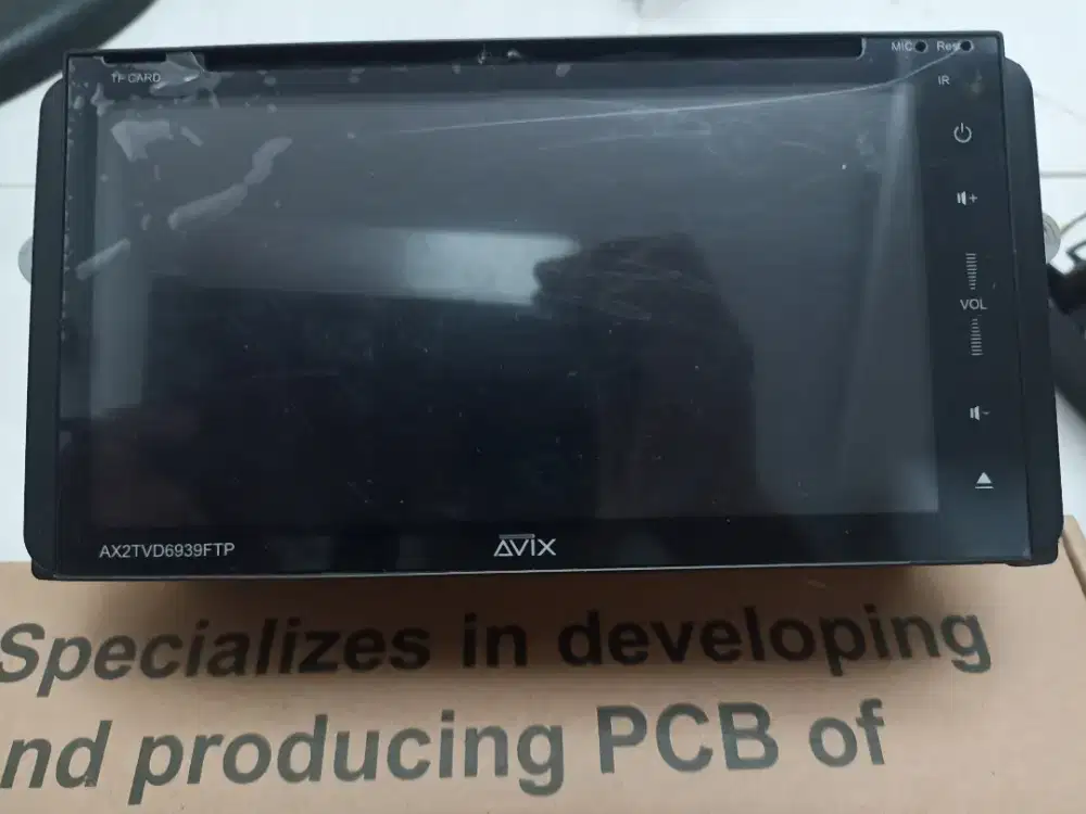 TV Mobil AVIX AX2TVD6939FTP