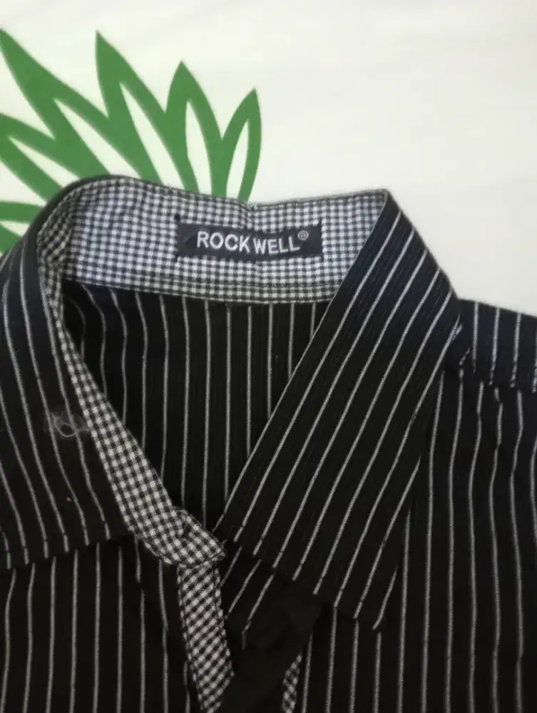 Kemeja Lengan panjang Hitam Rockwell