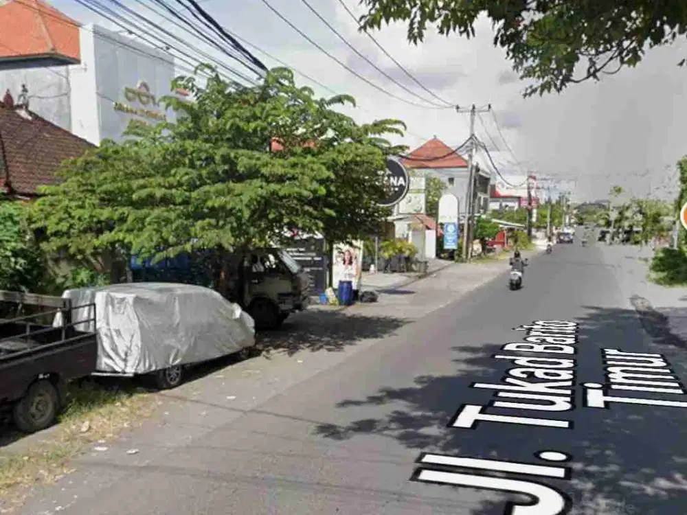 Di kontrakan tanah jalan utama Barito, Denpasar, Bali
