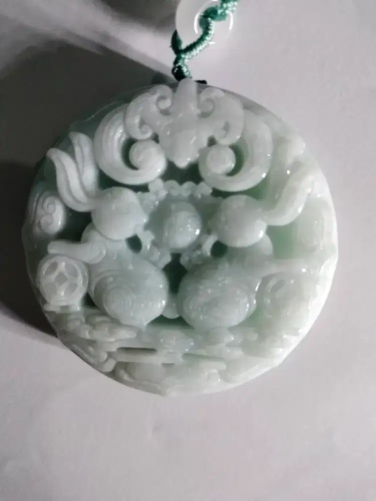 Liontin kelinci + Topeng Rubah batu giok