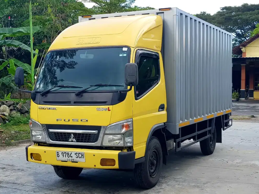 Canter 4 roda Box Long Ac Cabin