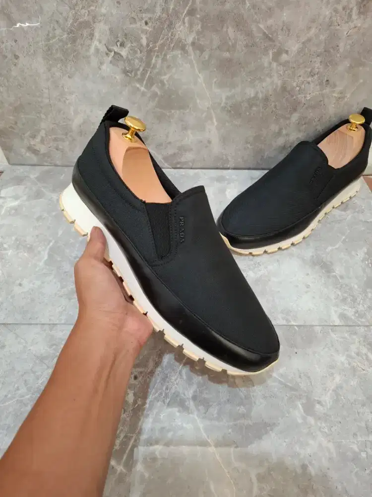 Sepatu Prada Original slip on casual sneakers bally gucci bekas lv